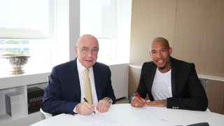 De Jong rinnova fino al 2018