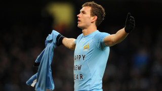 Edin Dzeko, attaccante del Manchester City nel mirino del Milan