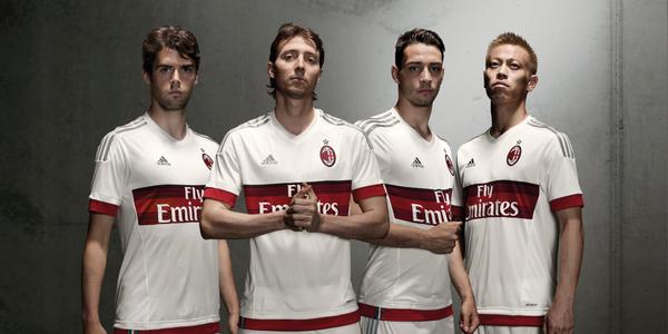 Il Milan presenta la maglia da trasferta